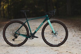 Bianchi Arcadex AL Aluminium Gravel Bike in turquois/celeste