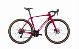 Bianchi Impulso Gravel Bike in der Farbe Ruby Red mit pinken Sprenkeln 